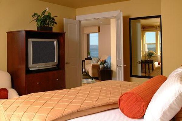 CANNERY PIER HOTEL & SPA (Astoria)